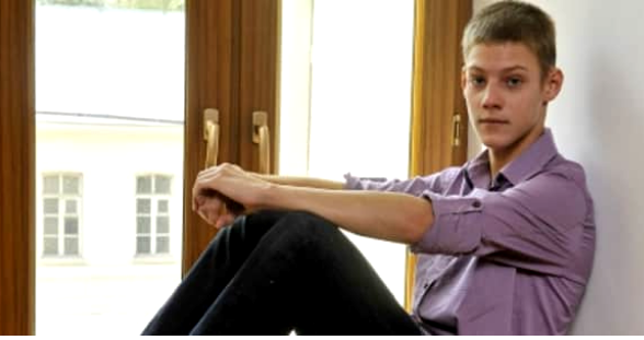 Павел Табаков в юности, источник: biographe.ru