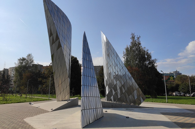 Узнаёте «романтический образ героев прошлого»?