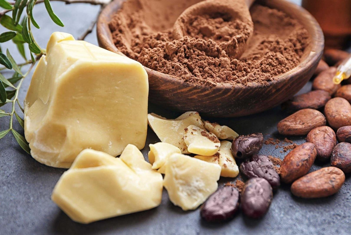 Содержание масла какао. Какао масло. Какао масло кусковое. Как выглядит какао масло. Масло какао PNG.