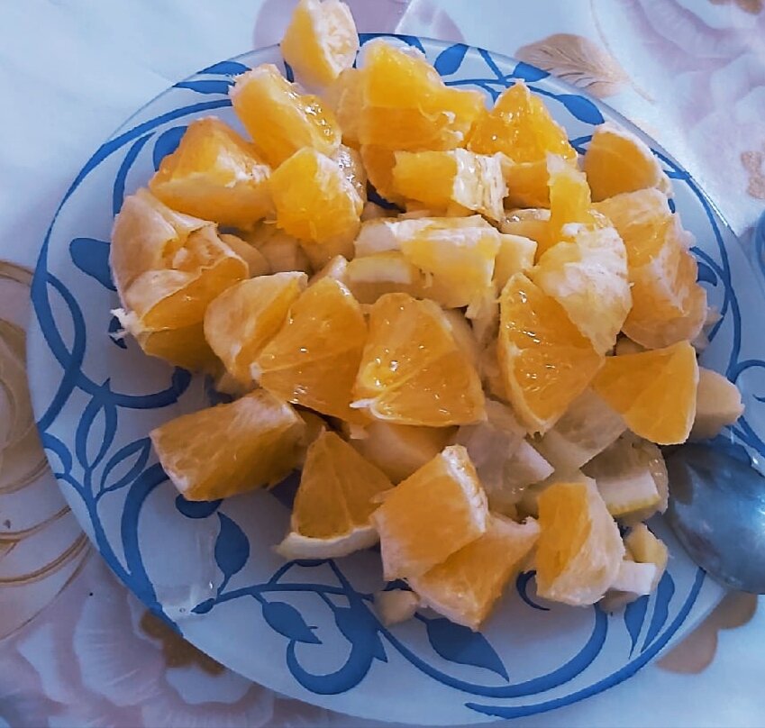 Витаминный салат из фруктов