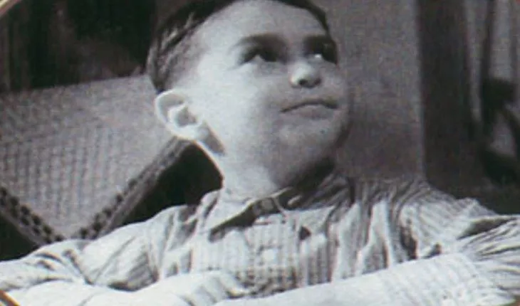 Михаил Шуфутинский в школьные годы 
