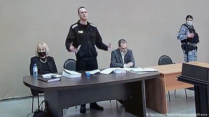 Навальный в Покровской колонии на заседании суда от 15.02.2022