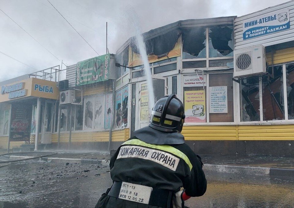     Пожар был локализован в 19.35. Фото: ГУ МЧС России по Волгоградской области.