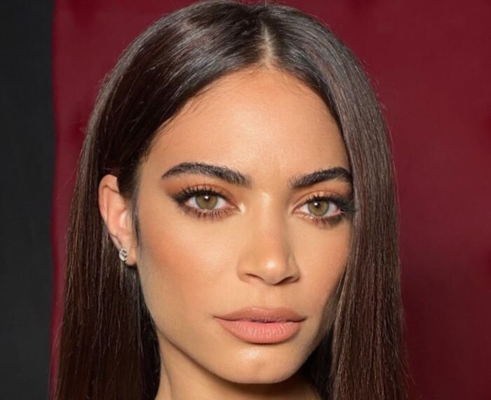 ЭЛОДИ - итальянская певица, любимая звезда национальной музыкальной сцены