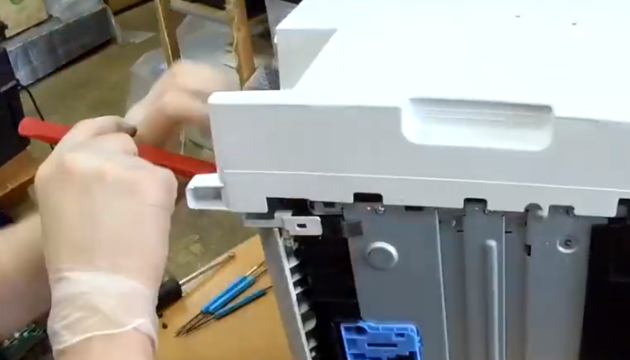 Фото 18. Расположение фиксаторов 