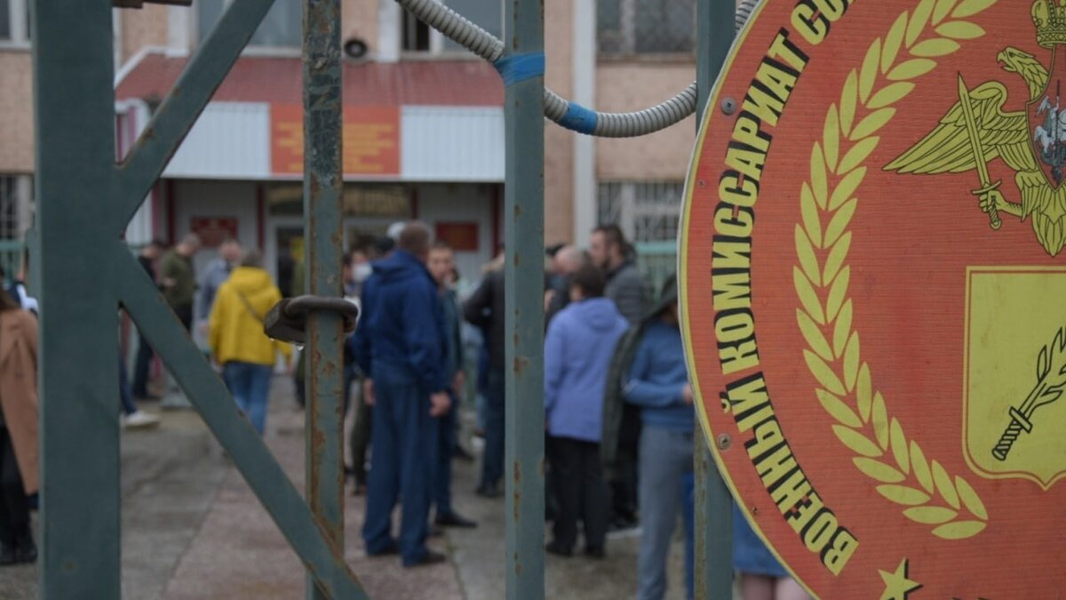    В Калачевском районе Волгоградской области инвалиду третьей группы вручили повестку для получения мобилизационного предписания, сообщают СМИ.