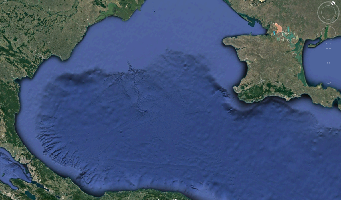 Черное море со стороны россии. Черное море со спутника. Рельеф черного моря. Каспийское море со спутника. Фото со спутника дна мирового океана до глубины 600 -700 м.