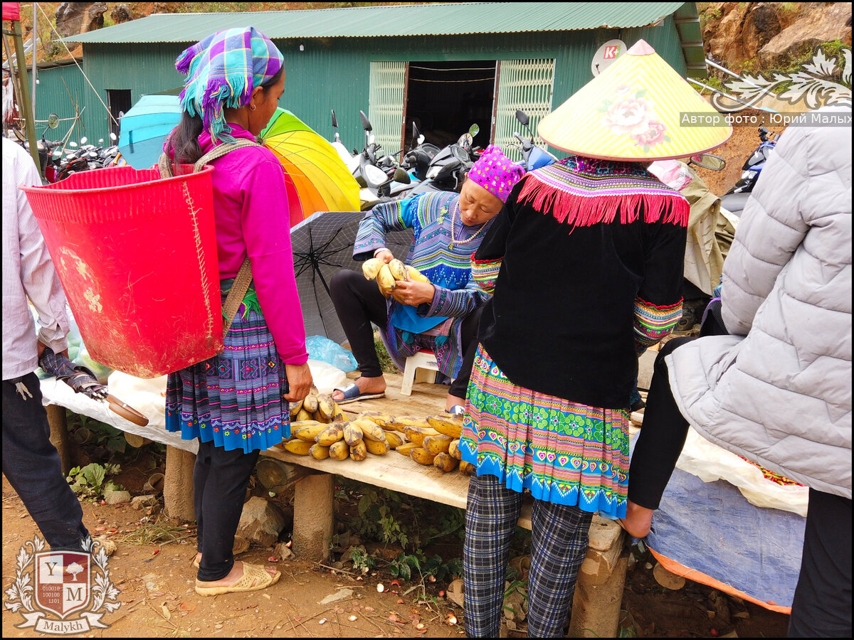 Яркие женщины вьетнамских рынков. Как они сияют с детства до преклонного возраста [Мои 15 фото]