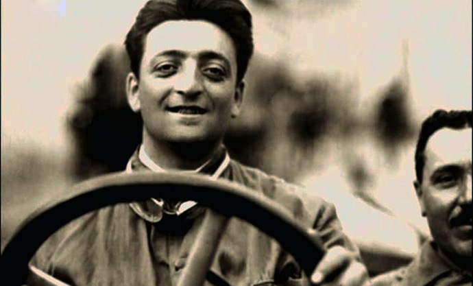 Энцо Феррари в начале своей карьеры.