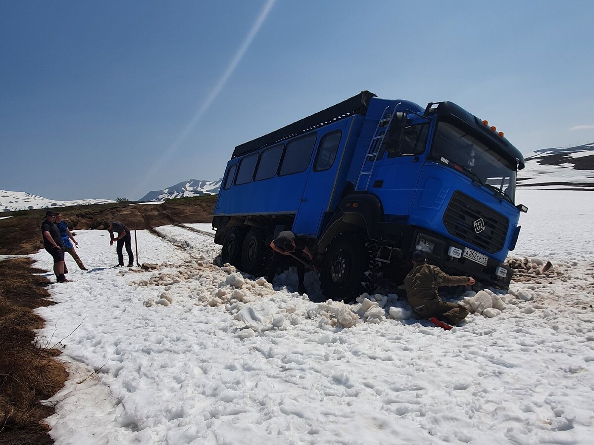 Урал 4320 вахтовка на зимнике
