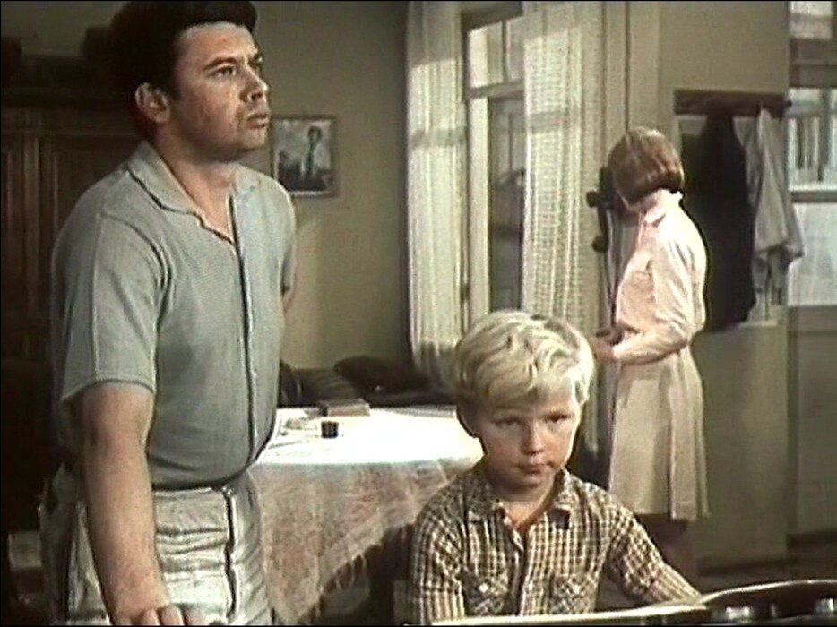                                           Кадр из фильма Игоря Усова "Мой добрый папа"