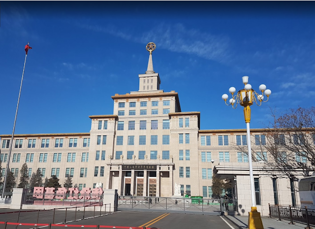 Знакомая архитектура?
