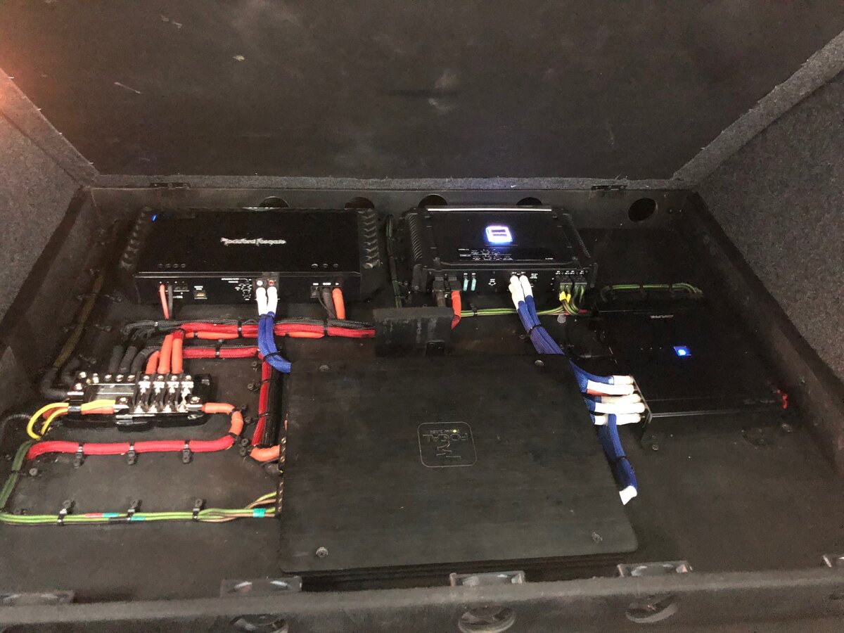 Фальшпол в Volkswagen Tiguan