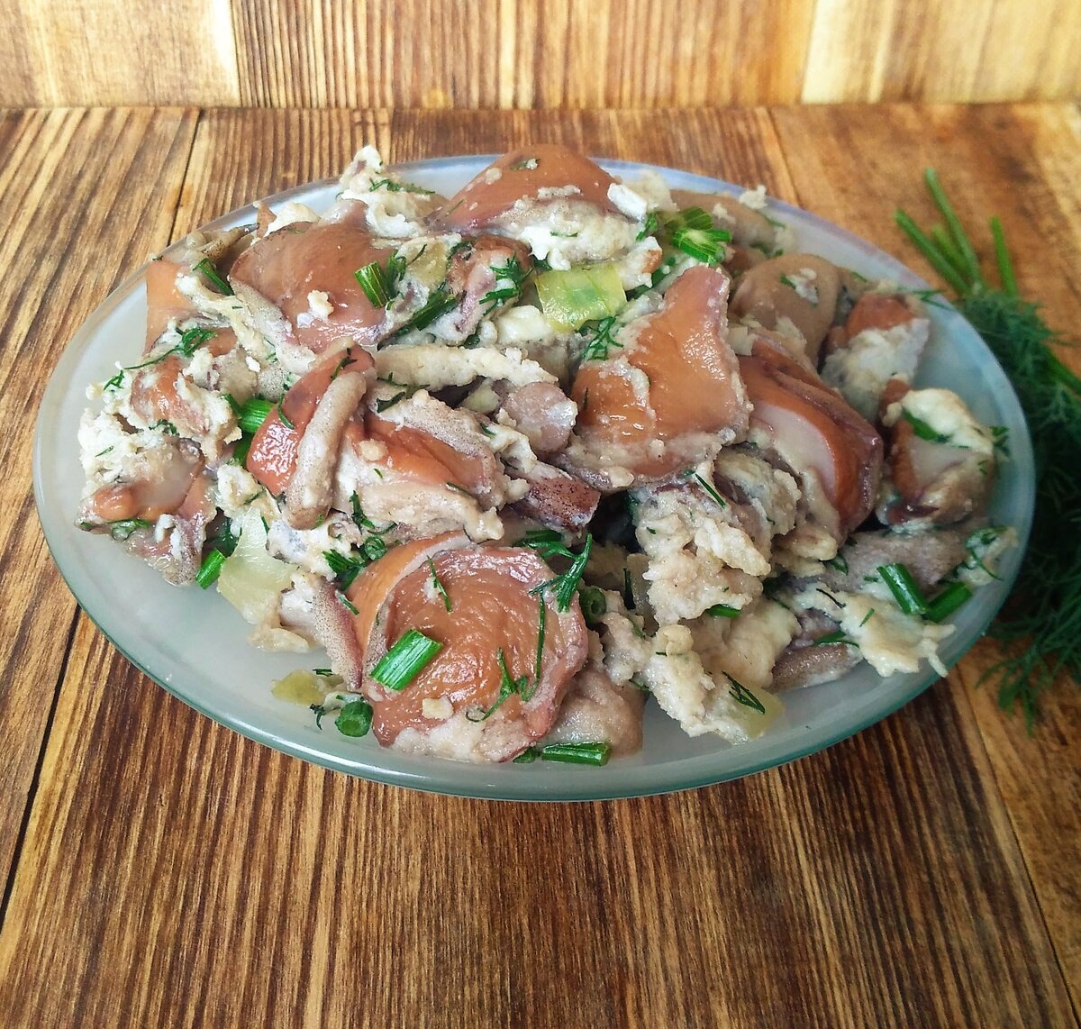 Это только маленькое блюдце.