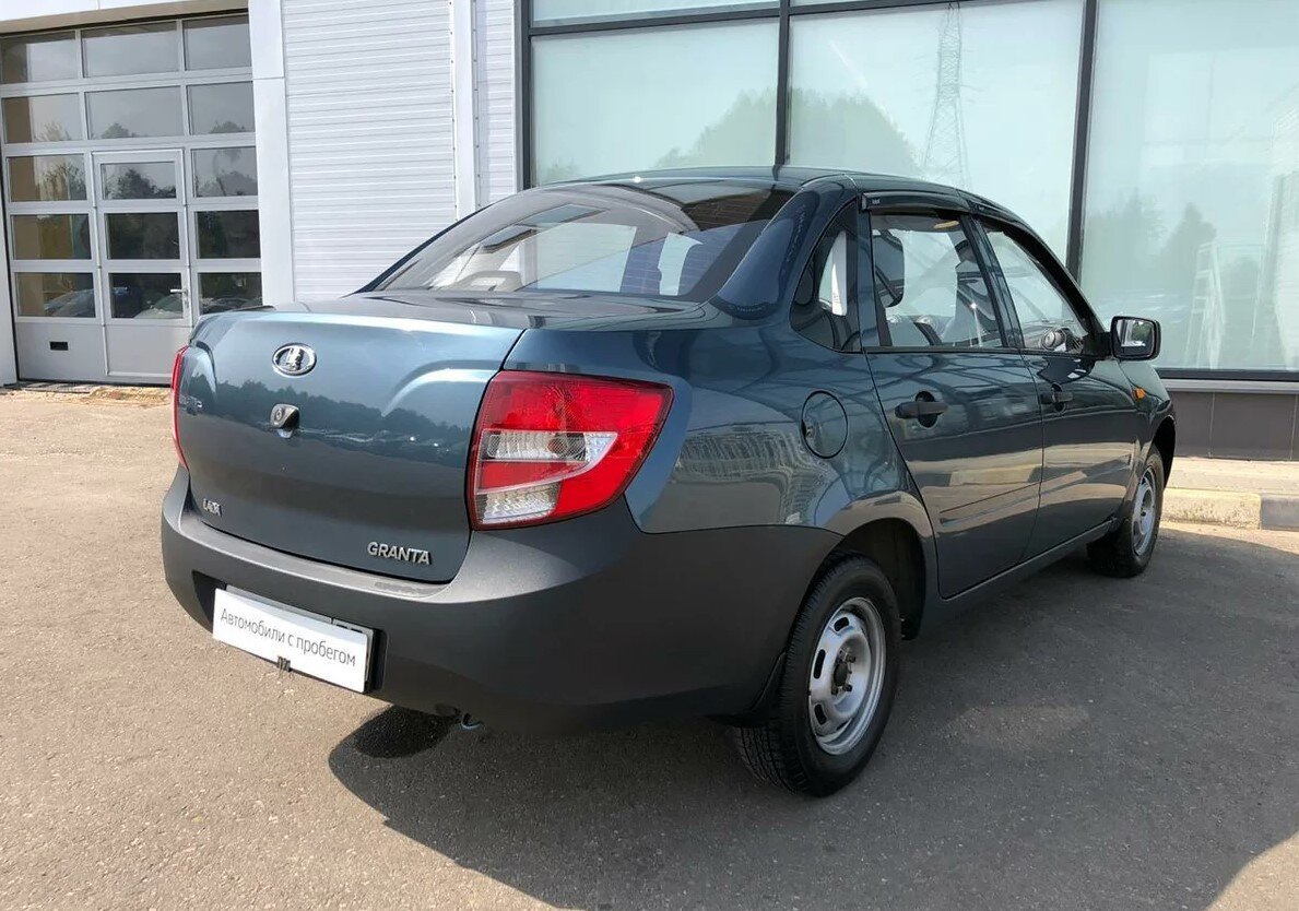 Народный отечественный автомобиль листай вправо---------->>>>>>>