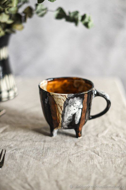 На фото: керамическая кружка, магазин Антикварня https://www.livemaster.ru/aleksandr-chichin