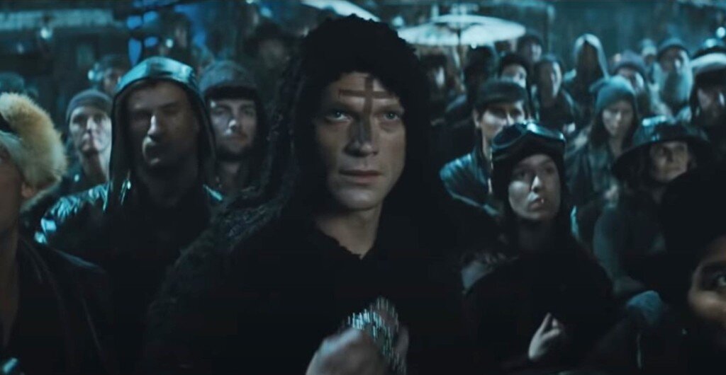 Кадр из фильма "Пастырь" 2011 г., реж. Скотт Чарльз Стюарт.