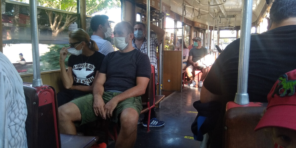 О пляжам многим местным приходится только мечтать...