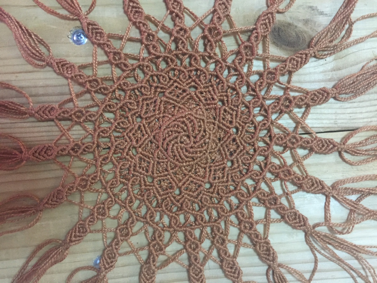 Золотисто-коричневая) осенняя)