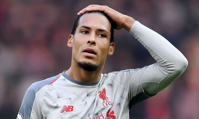 Вирджил Ван Дейк очень расстроен.