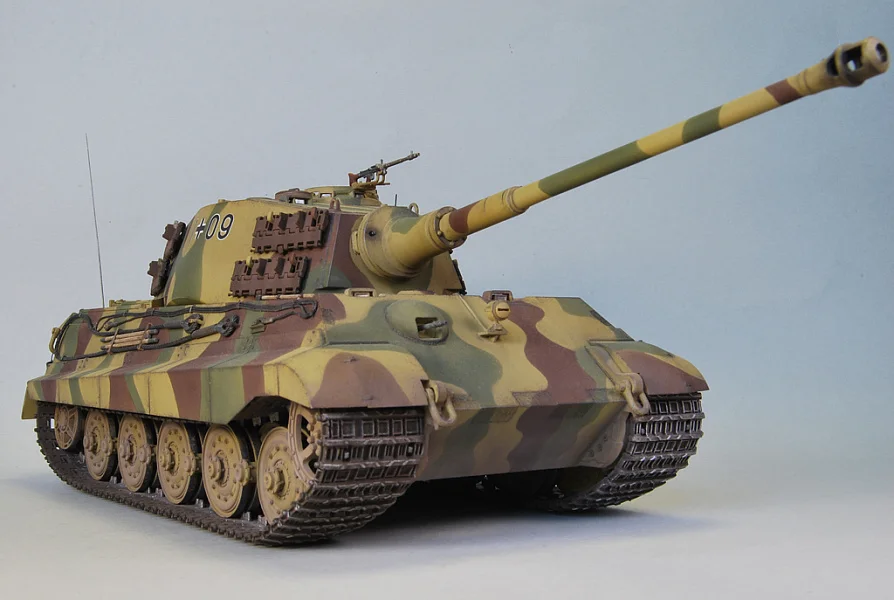 Tiger ausf. Тигр II Королевский тигр. Королевские тигры танки. Танк тигр 2. Танк Королевский тигр 2.