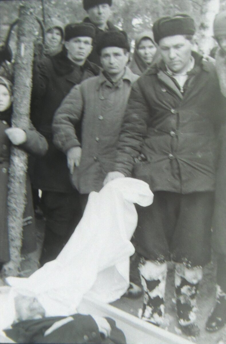 Похороны в деревне. Горьковская область 1961 год. | Архив отца и наша  память. | Дзен