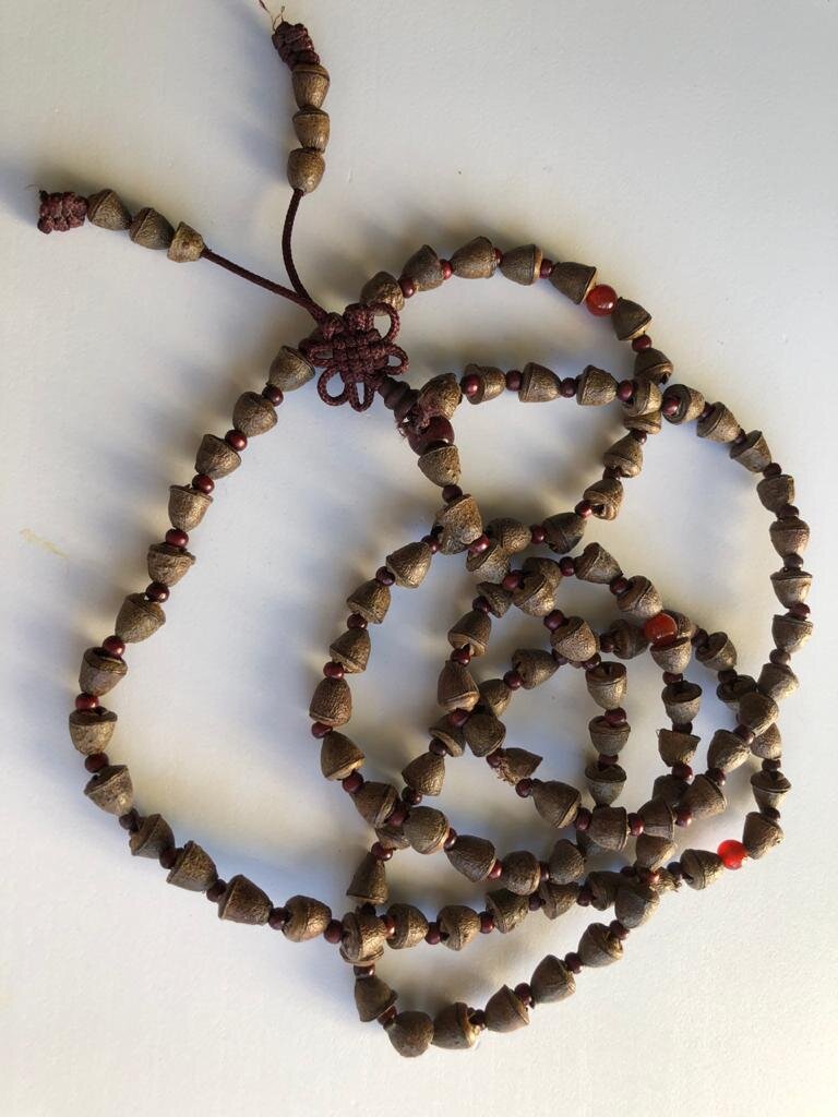 Чётки с промежуточными бусинами.                                 Личные фото.