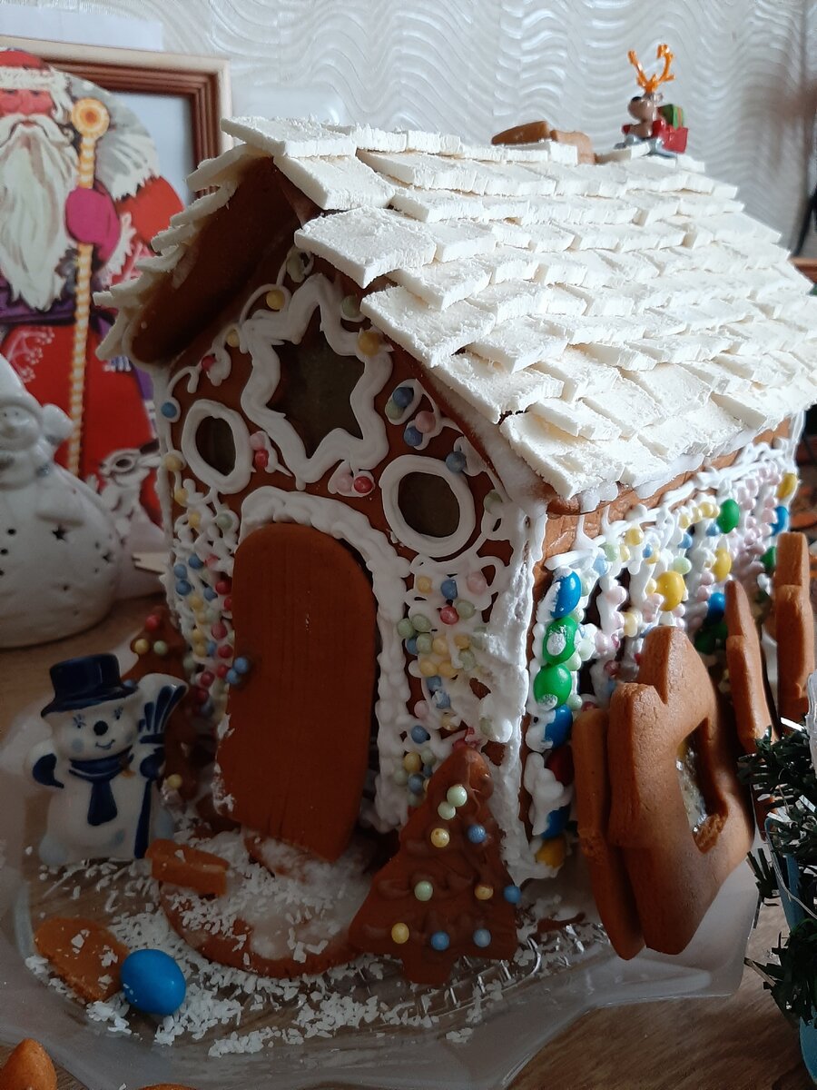 Новогодняя композиция из пряничного теста