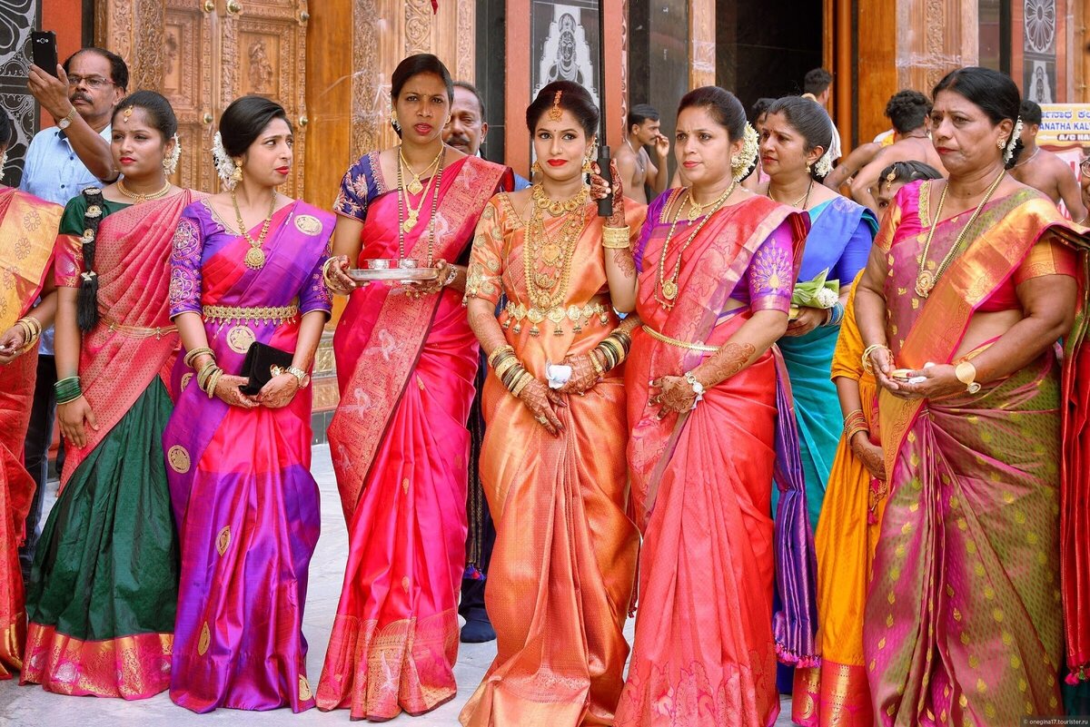 Повседневная женская одежда