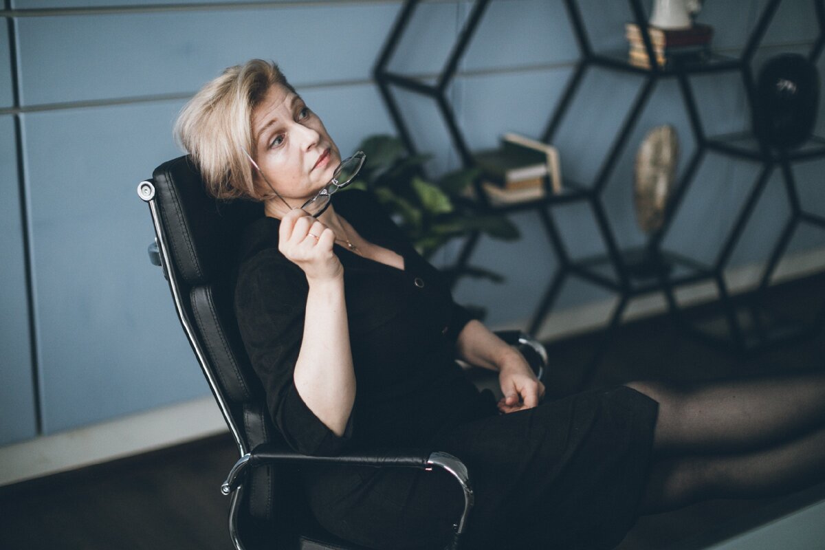 мы не боги...и это труднее всего принять