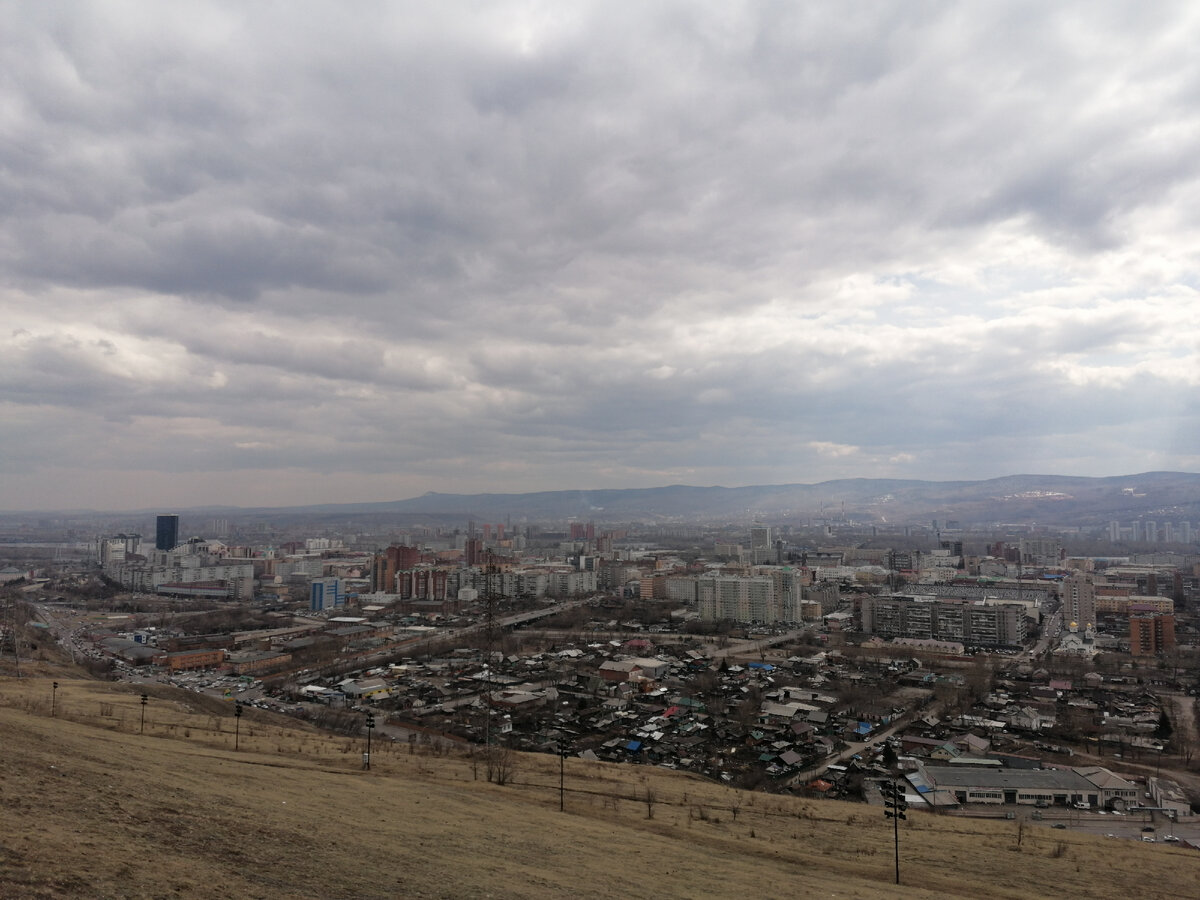 Вид на Красноярск с Караульной горы