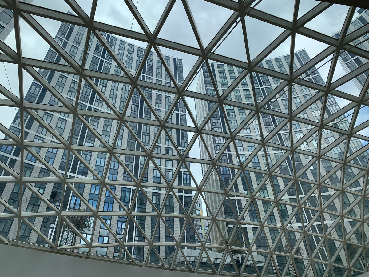 Фото одной из Новостроек Москвы.