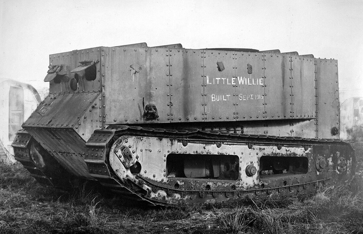 Lincoln No1 Machine ака Little Willie в Бовингтоне в 1919-м году без хвостовых колес
