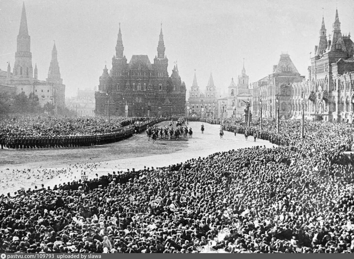 Москва 1910-х в фотографиях: от большой деревни до столицы новой советской  страны | О Москве нескучно | Дзен