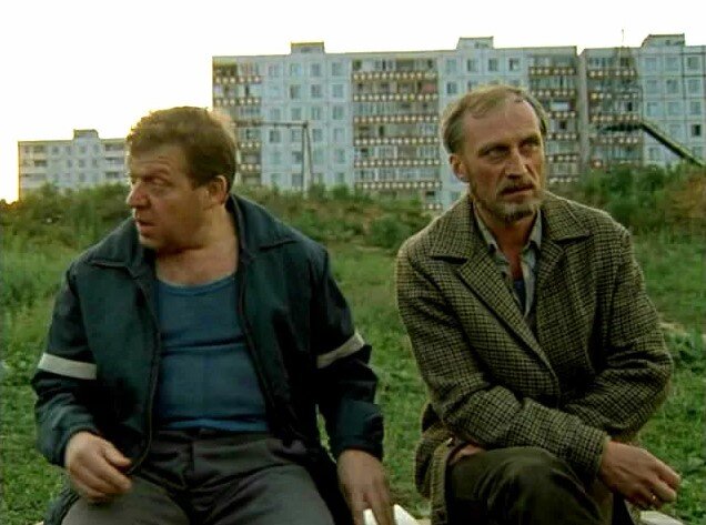 А хотите узнать, какие советские фильмы, снятые в 1988 году, получили наибольшее количество "одобряю" у пользователей сайта Кинопоиск?