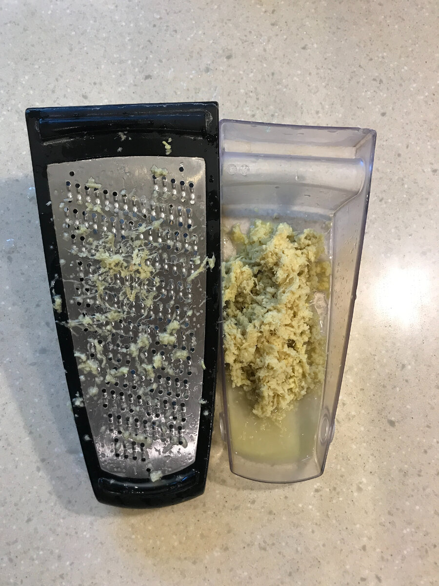 Натираем на мелкой терке