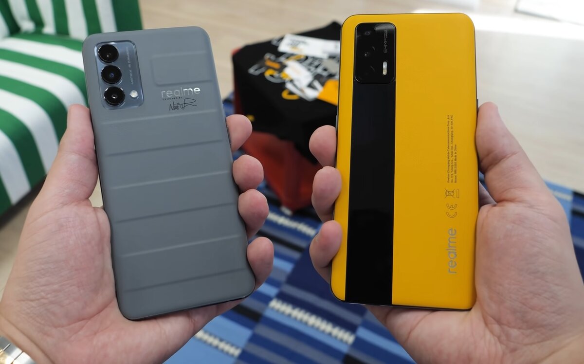 Это две ТОПовые модели бренда, но ими мы не ограничимся. Источник: YouTube-канал Mobiltelefon.ru