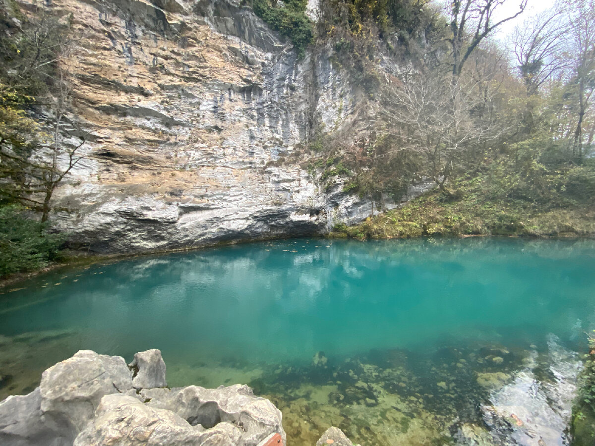 Голубое озеро 