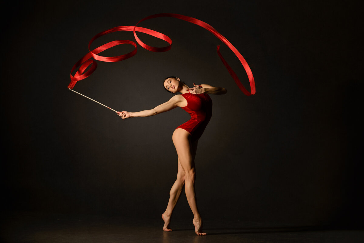 Профессиональные танцоры и гимнастки: 15 откровенных фото без пошлости (16+)