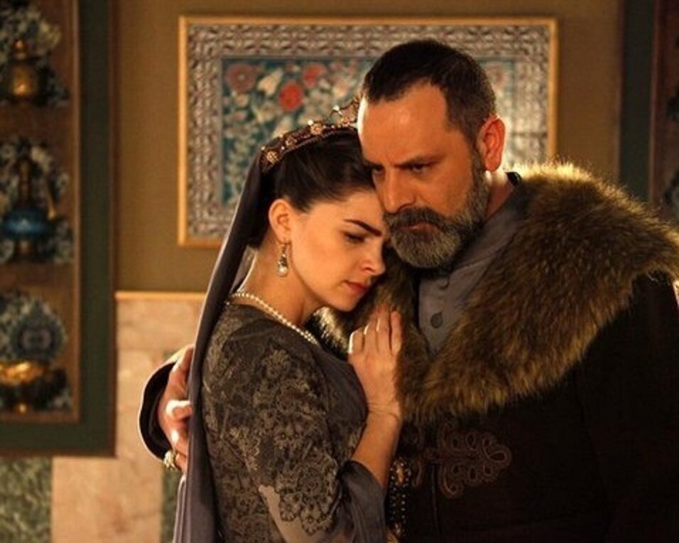 Михримах-султан и Рустем-паша. Кадр из сериала «Великолепный век». Источник. картинка.яндекс