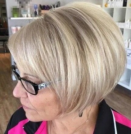 Малированное каре, цвет холодный блонд