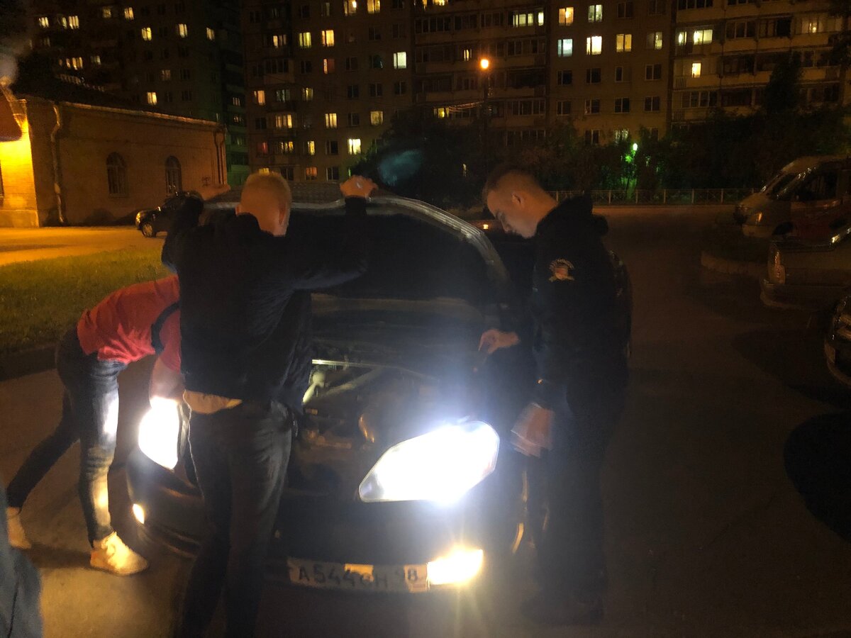 Процесс осмотра авто