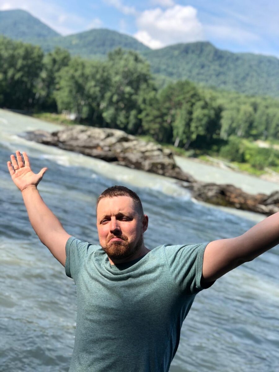 Отдых на Алтае, а мог сидеть играть в танки.