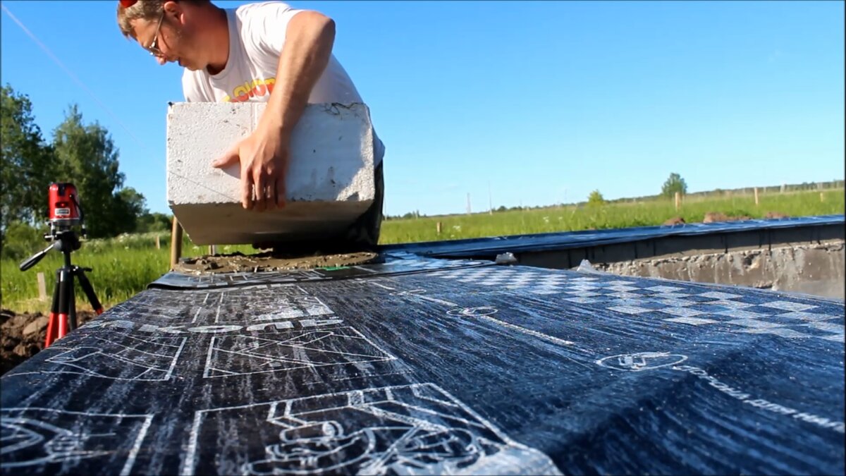 Фото со стройки от автора.