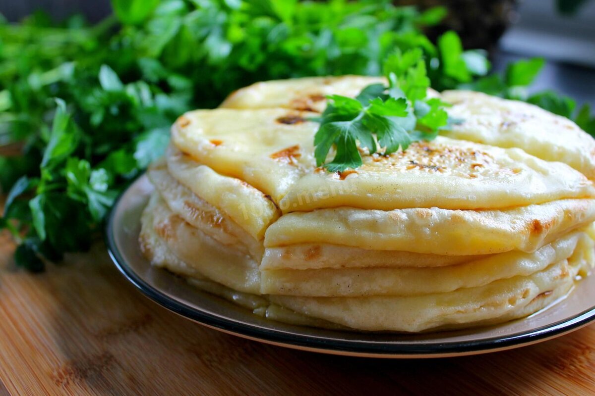 Хычины рецепт классический с картошкой и сыром на сковороде рецепт с фото пошагово в домашних