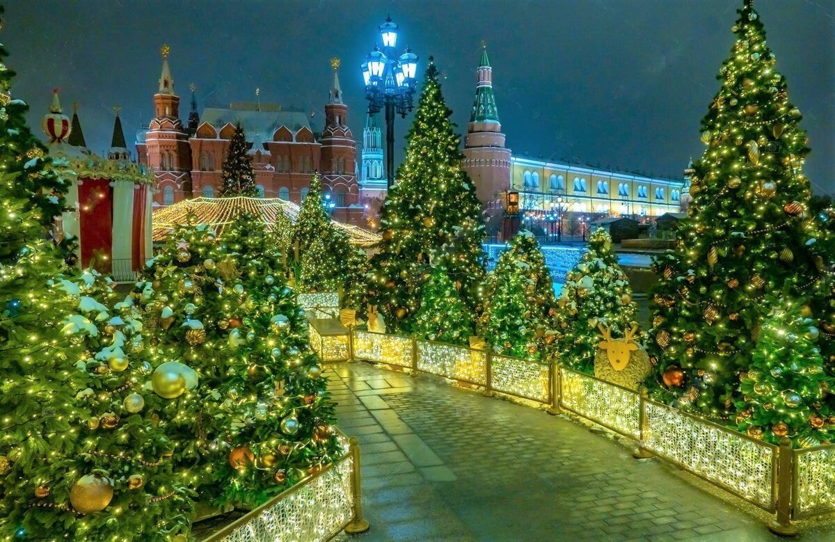 Новогоднее убранство Красной площади