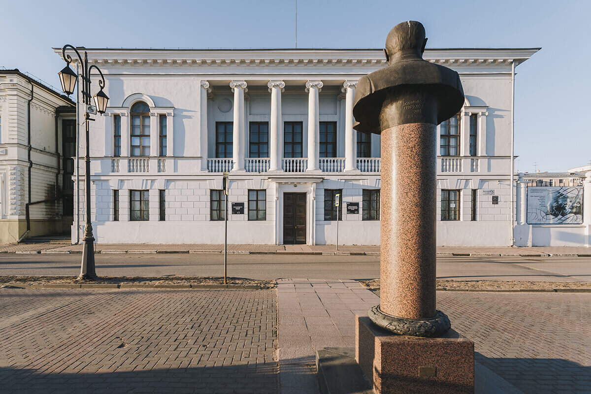 Художественный музей нижний новгород фото. Дом Сироткина Нижегородский государственный художественный музей. Нижегородский художественный музей Верхневолжская набережная. Художественный музей в Нижнем Новгороде в доме Сироткина. Дом купца Сироткина на Верхневолжской набережной.