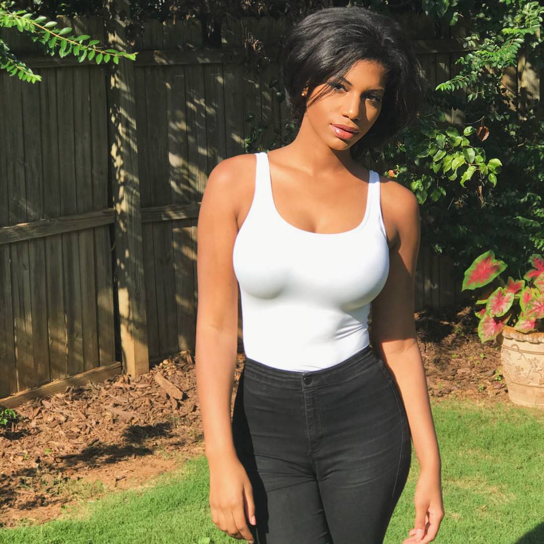Taylor Rooks 
