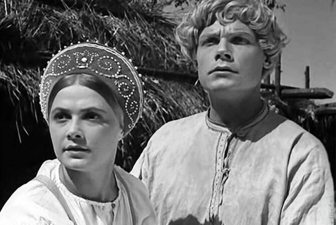 Валентина Сорогожская и Сергей Столяров в фильме "Василиса Прекрасная", 1939 год