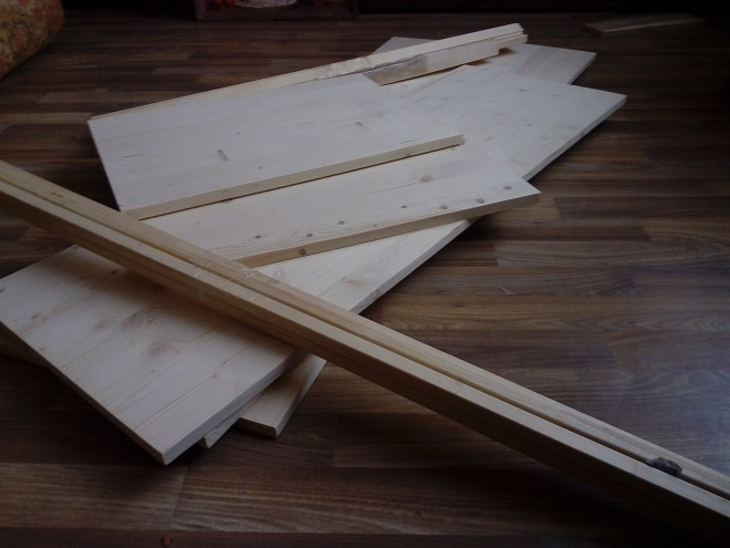 Материал для стеллажей. Личное фото